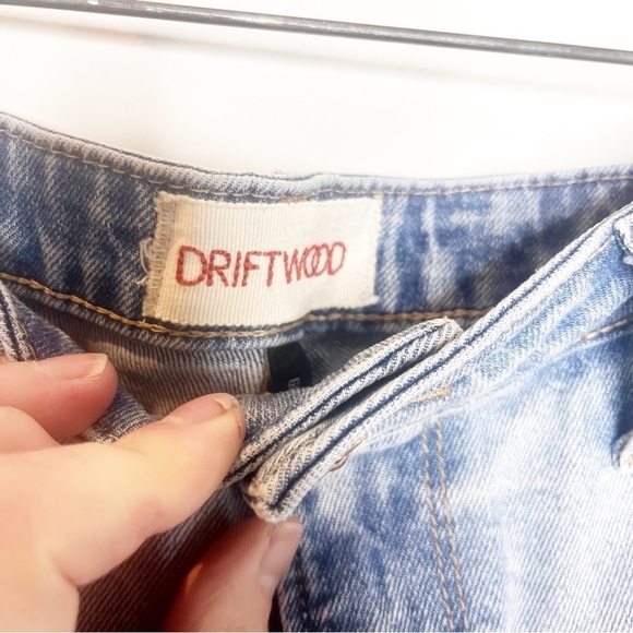 Driftwood | Distressed Straight Jeans - Picture 6 of 7